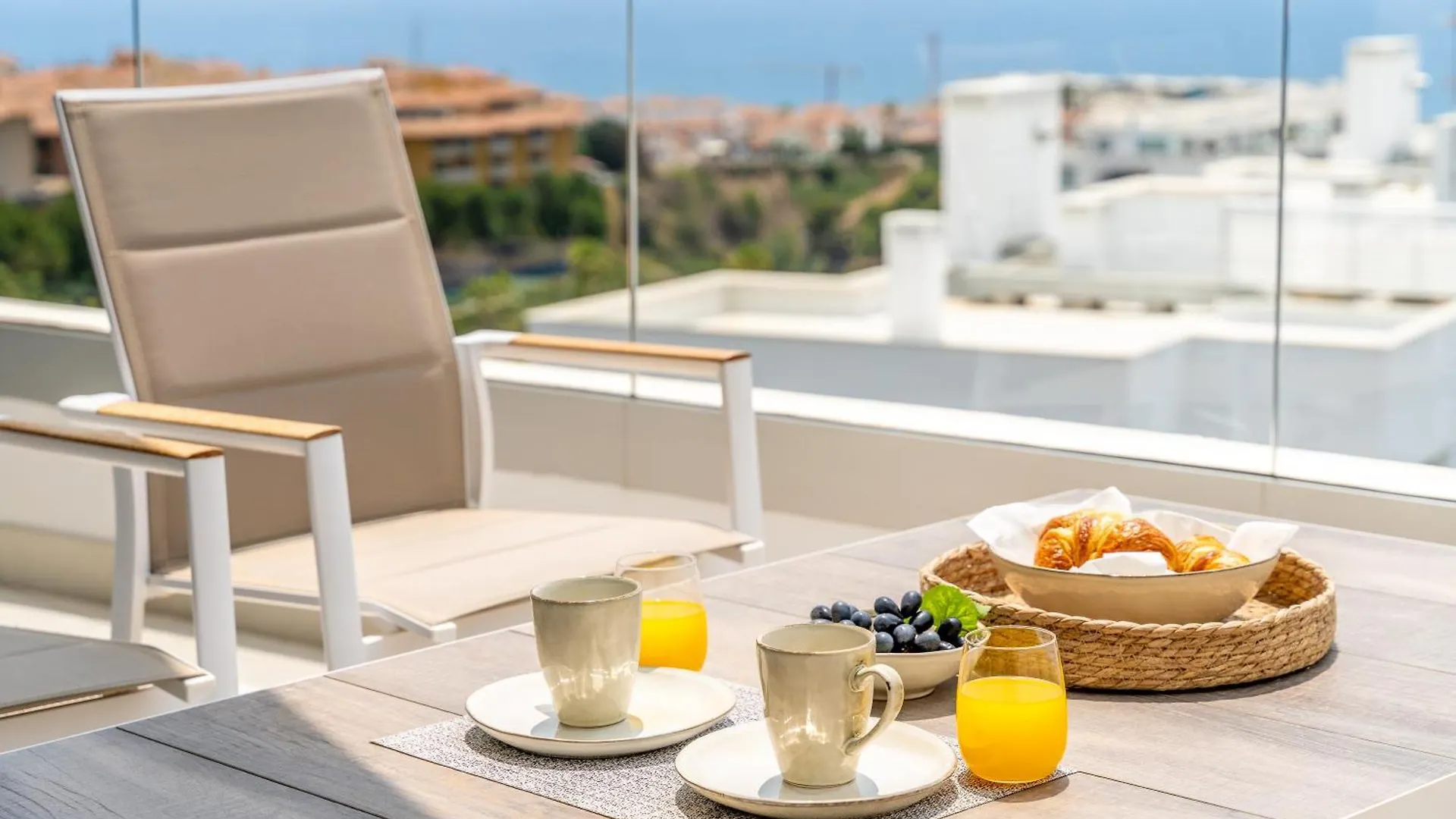 شقة Higueron Rental West Sunrise فوينخيرولا